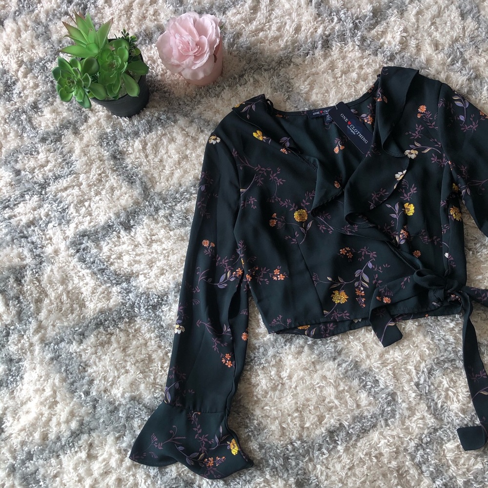 One clothing- Green crop top